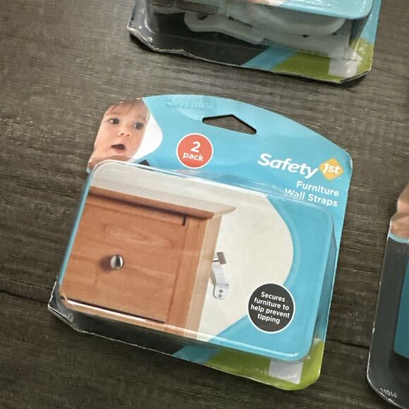 Lot‎ Of 4 Safety 1st 2pk Furniture Wall Straps #11014A Kid safe - Picture 5 of 8